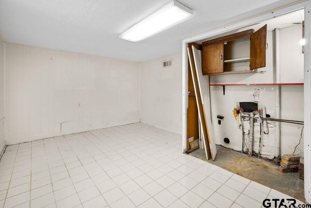 2715 Robertson, Tyler, TX 75701