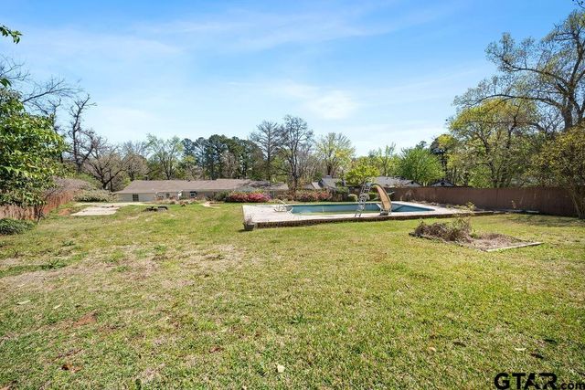 2715 Robertson, Tyler, TX 75701