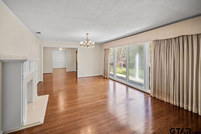 2715 Robertson, Tyler, TX 75701