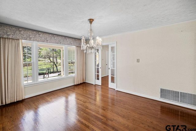 2715 Robertson, Tyler, TX 75701