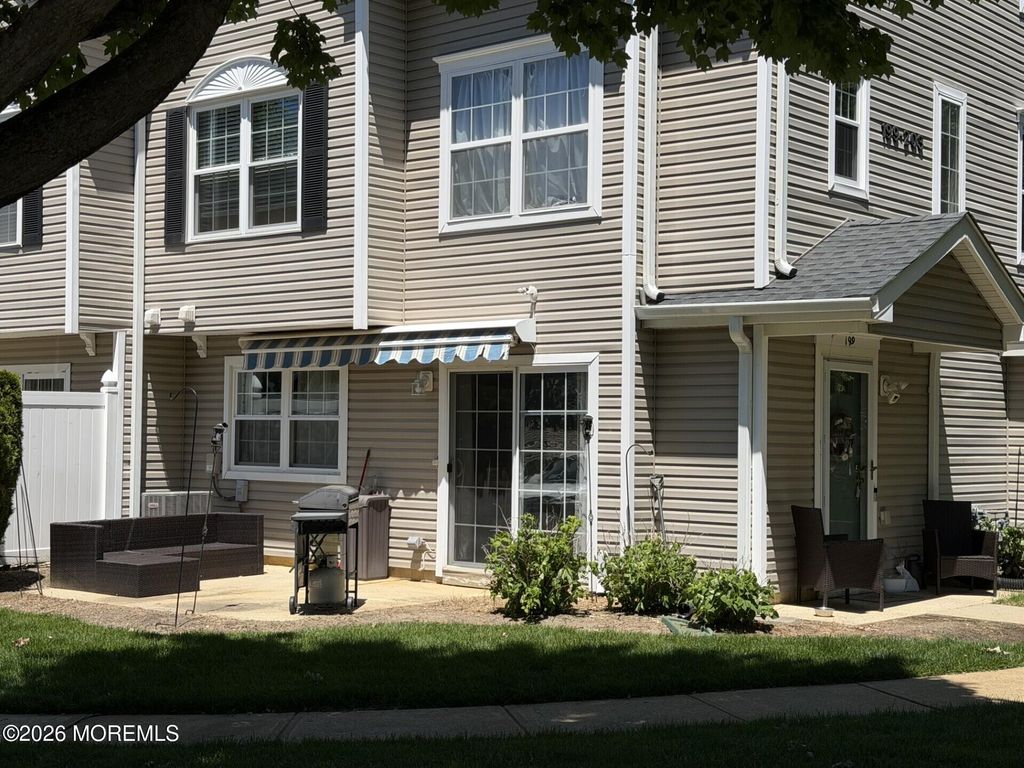 199 Crooked Stick Court, Howell, NJ 07731