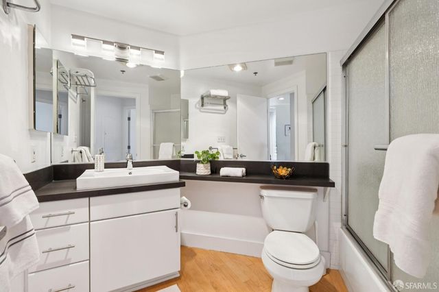 220 Lombard Street 323, San Francisco, CA 94111