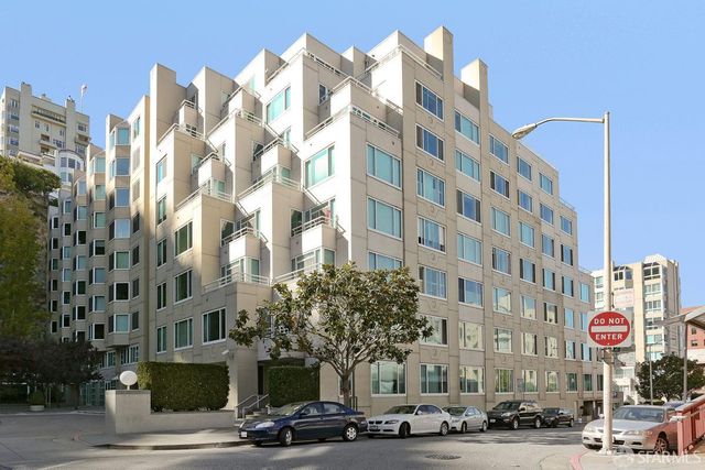220 Lombard Street 323, San Francisco, CA 94111