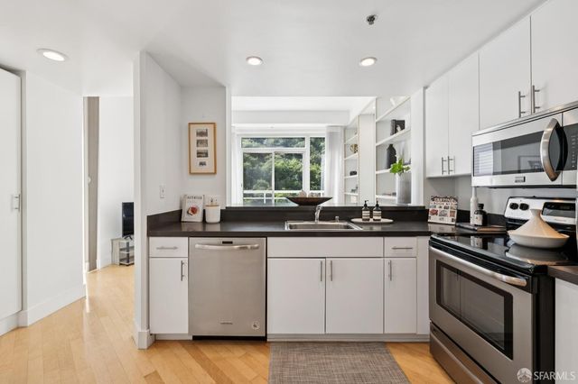 220 Lombard Street 323, San Francisco, CA 94111