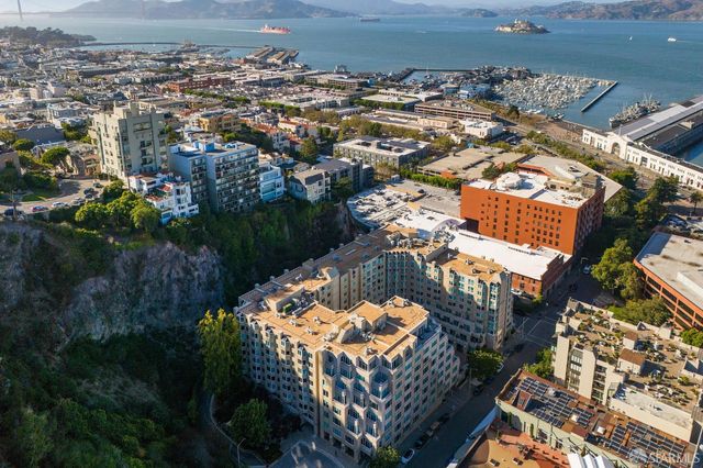220 Lombard Street 323, San Francisco, CA 94111
