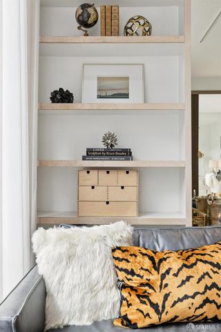 220 Lombard Street 323, San Francisco, CA 94111