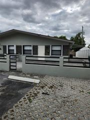 210 NW 57th St 210, Oakland Park, FL 33309