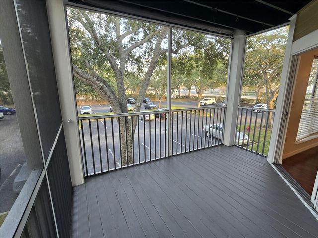 4115 CHATHAM OAK COURT 218, Tampa, FL 33624