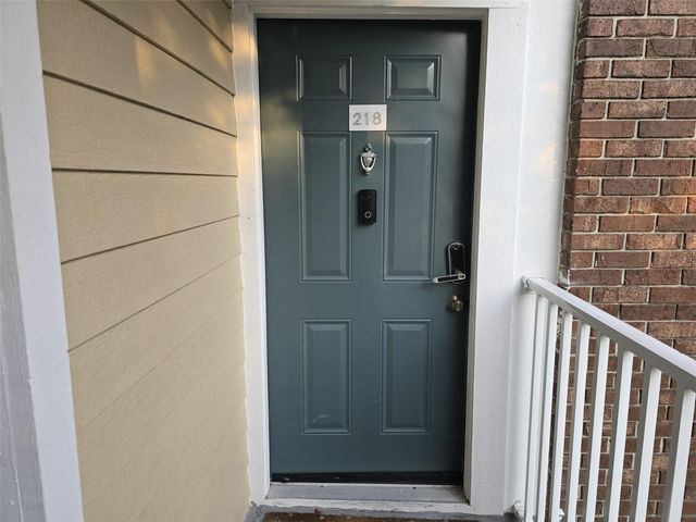 4115 CHATHAM OAK COURT 218, Tampa, FL 33624