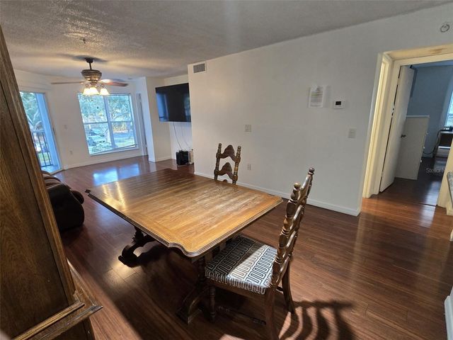 4115 CHATHAM OAK COURT 218, Tampa, FL 33624