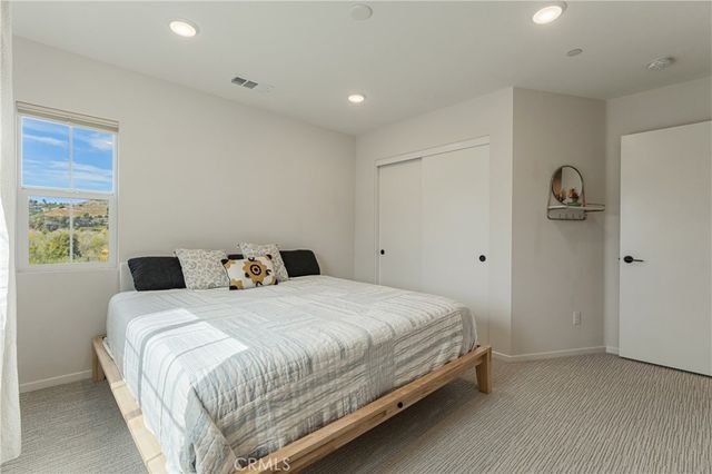 35103 Vintage Cove, Fallbrook, CA 92028