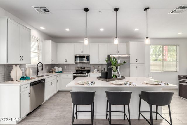 11603 W BECK Drive, Youngtown, AZ 85363