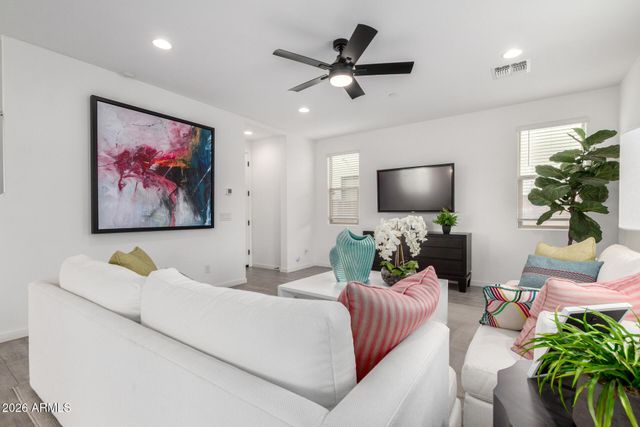 11603 W BECK Drive, Youngtown, AZ 85363