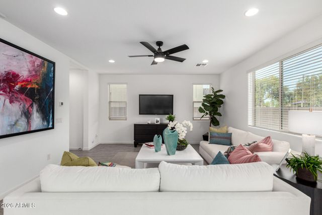 11603 W BECK Drive, Youngtown, AZ 85363