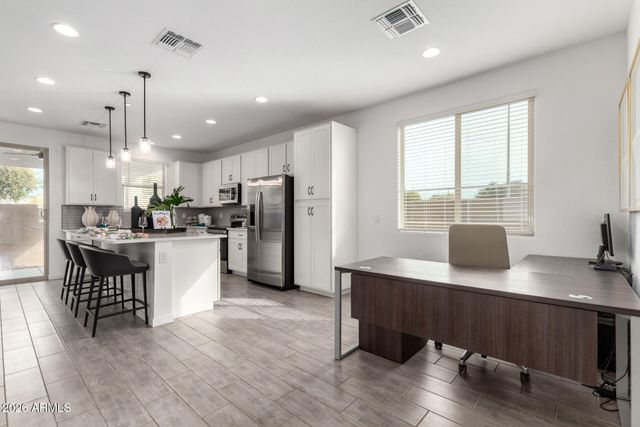 11603 W BECK Drive, Youngtown, AZ 85363