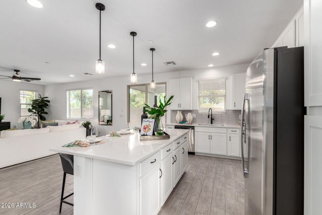 11603 W BECK Drive, Youngtown, AZ 85363