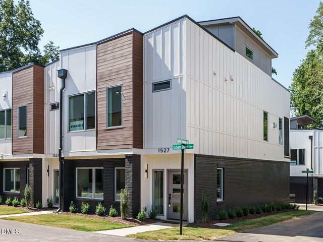 1527 Urban Trace Lane, Raleigh, NC 27608