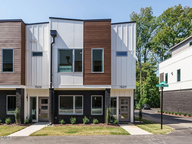 1527 Urban Trace Lane, Raleigh, NC 27608