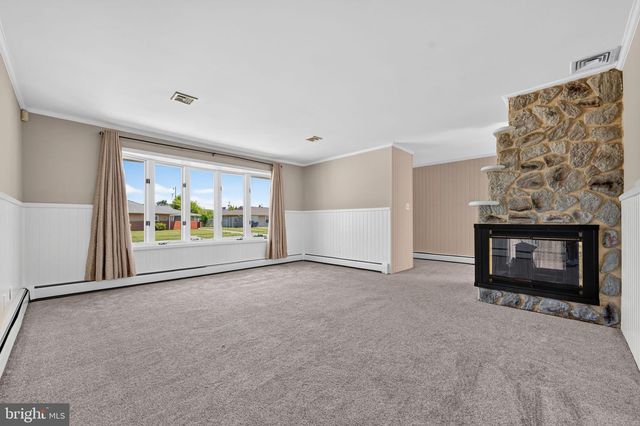 24 MARLIN DR, Newark, DE 19713