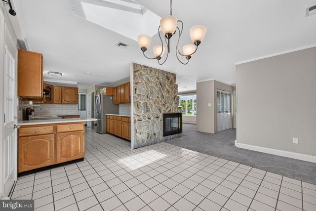 24 MARLIN DR, Newark, DE 19713