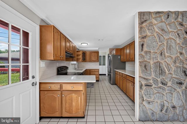 24 MARLIN DR, Newark, DE 19713