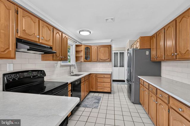 24 MARLIN DR, Newark, DE 19713