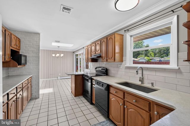 24 MARLIN DR, Newark, DE 19713