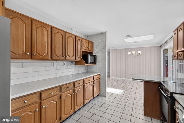 24 MARLIN DR, Newark, DE 19713