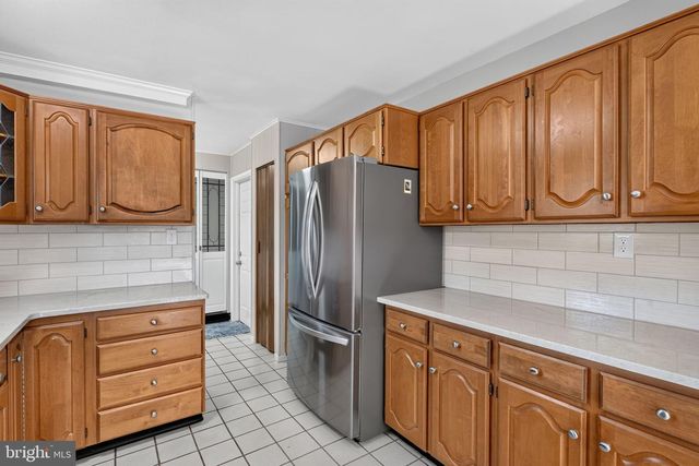 24 MARLIN DR, Newark, DE 19713