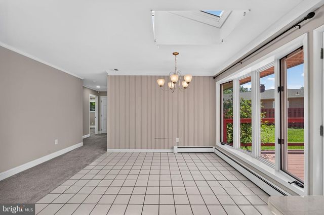 24 MARLIN DR, Newark, DE 19713