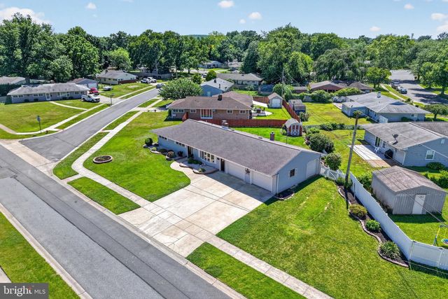 24 MARLIN DR, Newark, DE 19713