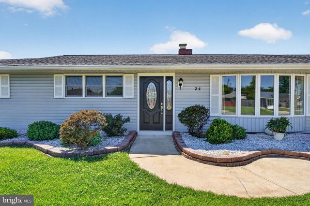 24 MARLIN DR, Newark, DE 19713