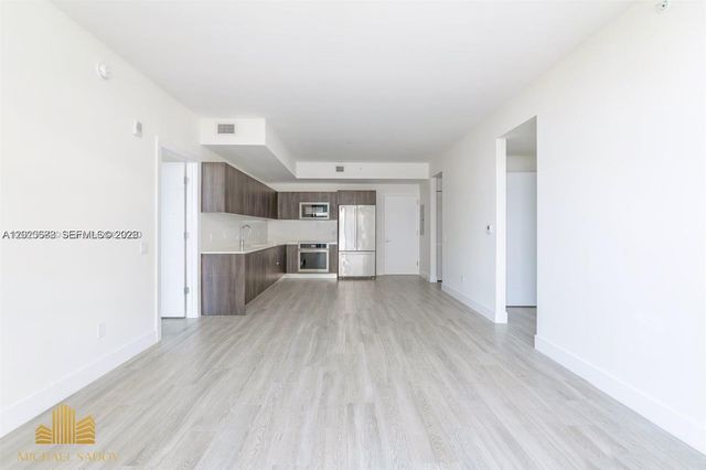 2960 NE 207th St 909, Aventura, FL 33180