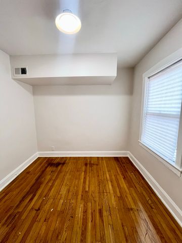 1333 N Lorel Avenue 1W, Chicago, IL 60651