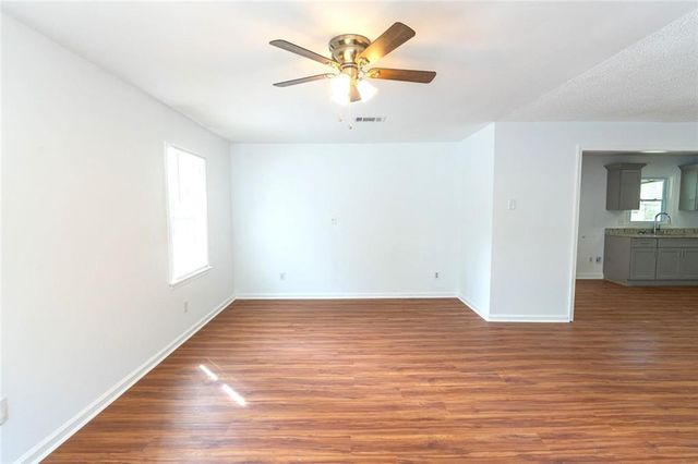 1980 Winchester Court SW, Marietta, GA 30008