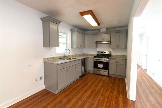 1980 Winchester Court SW, Marietta, GA 30008