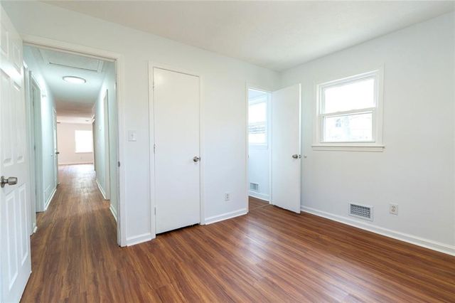 1980 Winchester Court SW, Marietta, GA 30008