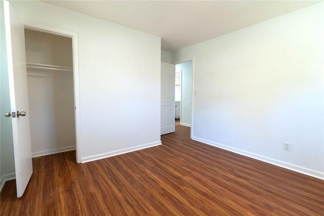 1980 Winchester Court SW, Marietta, GA 30008