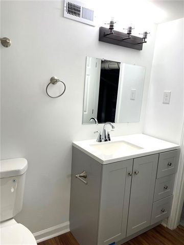1980 Winchester Court SW, Marietta, GA 30008