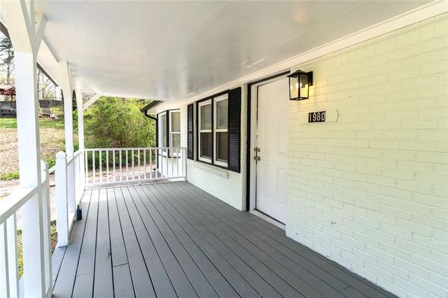 1980 Winchester Court SW, Marietta, GA 30008