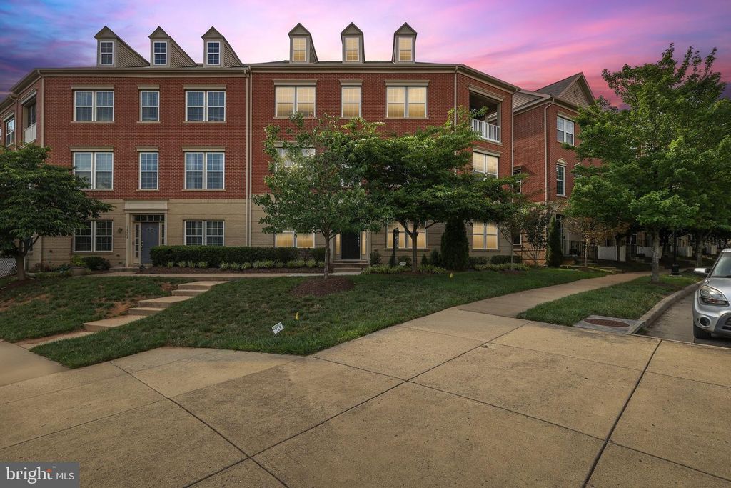16000 MADISON RIDGE PL, Gainesville, VA 20155