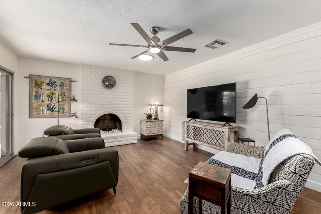 4643 W TOWNLEY Avenue, Glendale, AZ 85302