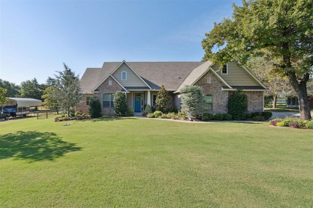 2369 Blue Spruce Drive, Blanchard, OK 73010