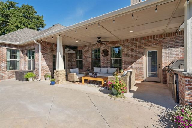 2369 Blue Spruce Drive, Blanchard, OK 73010