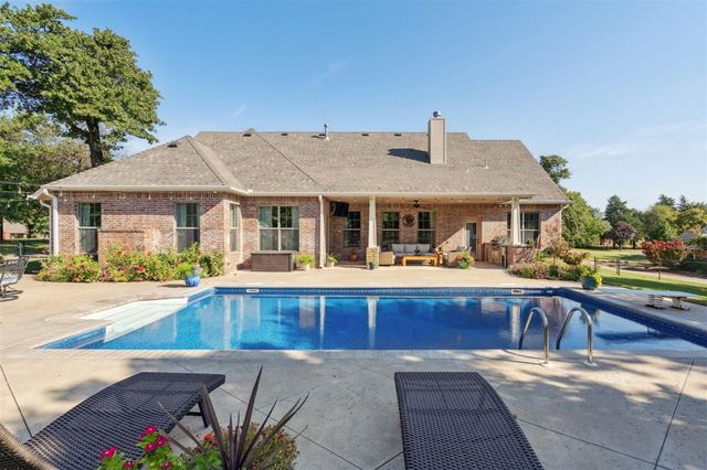 2369 Blue Spruce Drive, Blanchard, OK 73010