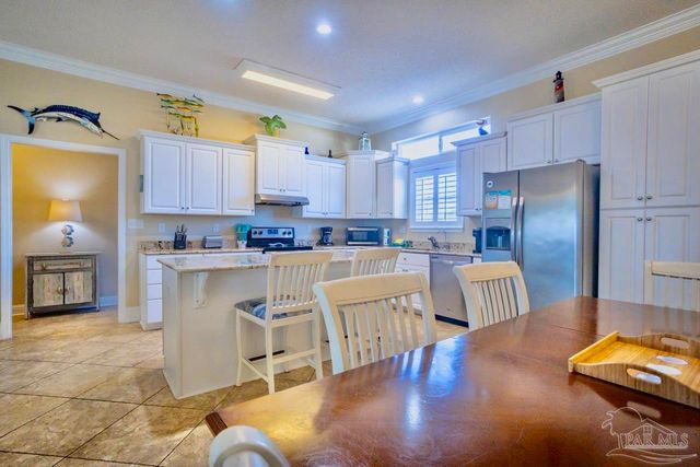 709 Maldonado Dr, Pensacola Beach, FL 32561