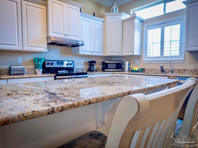 709 Maldonado Dr, Pensacola Beach, FL 32561