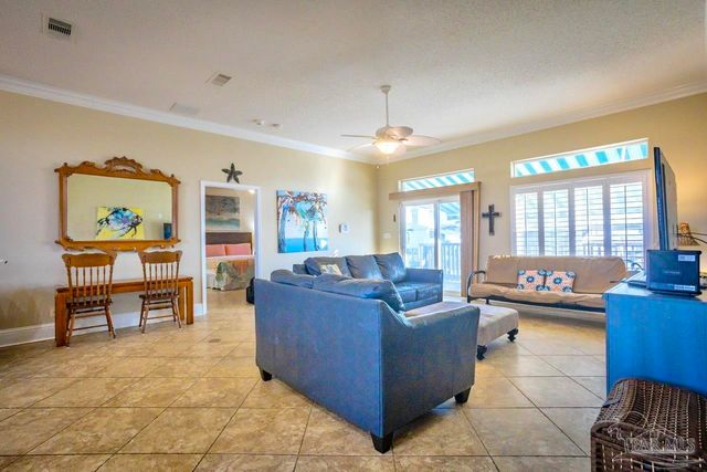 709 Maldonado Dr, Pensacola Beach, FL 32561