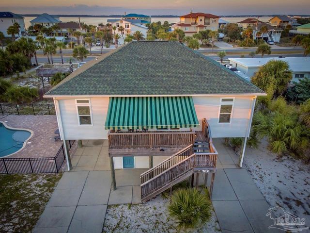 709 Maldonado Dr, Pensacola Beach, FL 32561