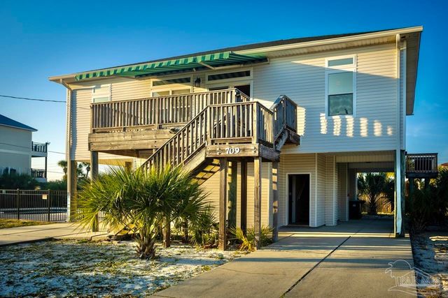 709 Maldonado Dr, Pensacola Beach, FL 32561